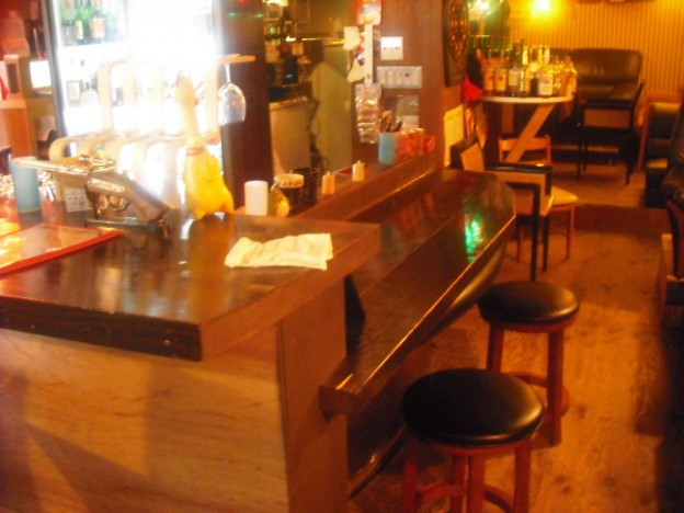 バーのカウンター