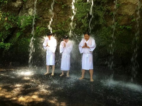 大岩の滝に打たれてきました♪
