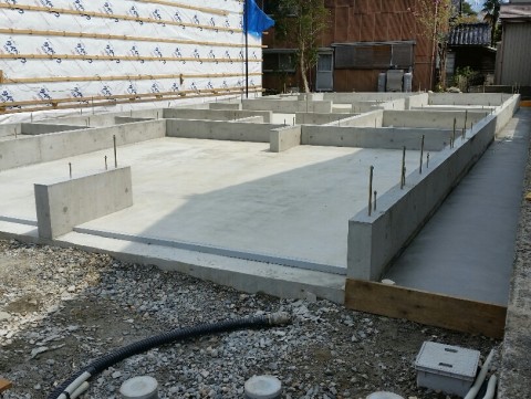 田家の家⑪土台、断熱作業♪