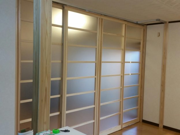 間仕切収納建具