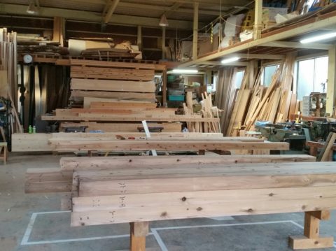 「生地の車庫②」 墨付け作業してます♪