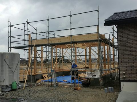 「生地の車庫④」 建て方作業～♪