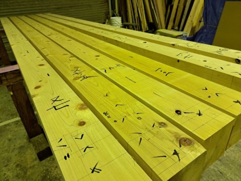 車庫新築工事、墨付け作業～♪