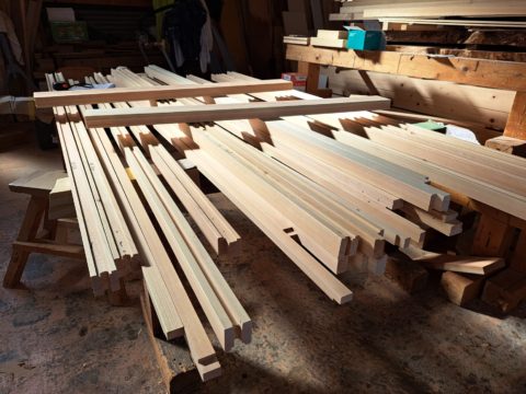 「魚津のカフェ」木製建具製作の続き♪