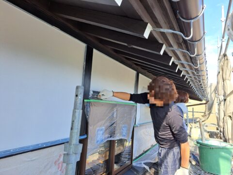 古民家リフォーム　しっくい作業♪