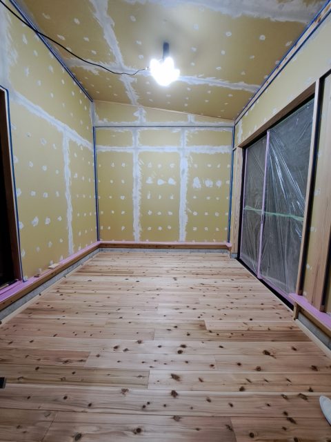 小さな小屋の制作③内部造作♪